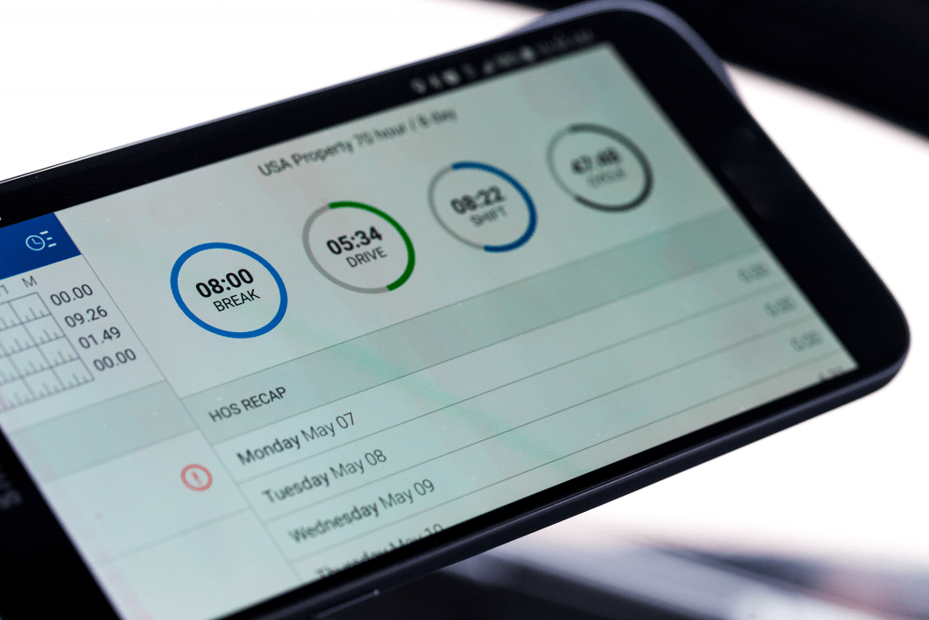 Why Everyone Should Use A Mileage Tracking App
